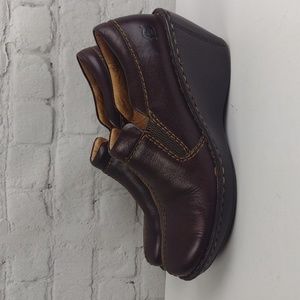 BORN Brown Clog Shoe Size 8 W61279